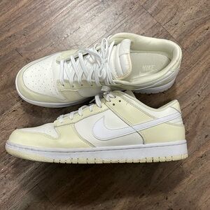 Nike dunk low Coconut